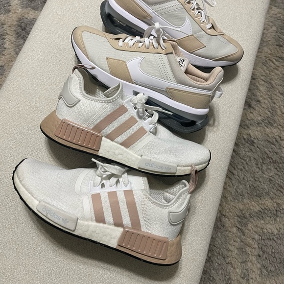 White Adidas Boost NMD - Picture 2 of 6